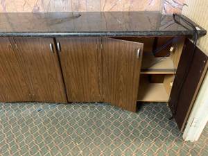 lot 1153 image: Cabinets