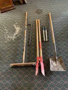 lot 1190 image: Outdoor hand tools