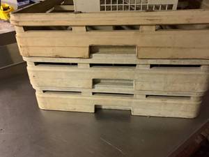 lot 1211 image: Restaurant grade glassware drying racks