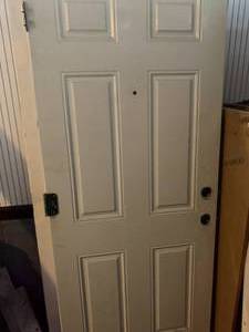 lot 1236 image: Six panel interior door