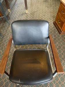 lot 1159 image: Black leather chair