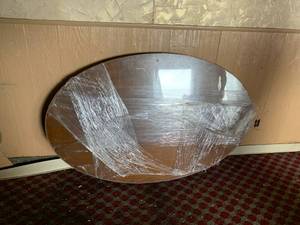 lot 1204 image: Wood oval table