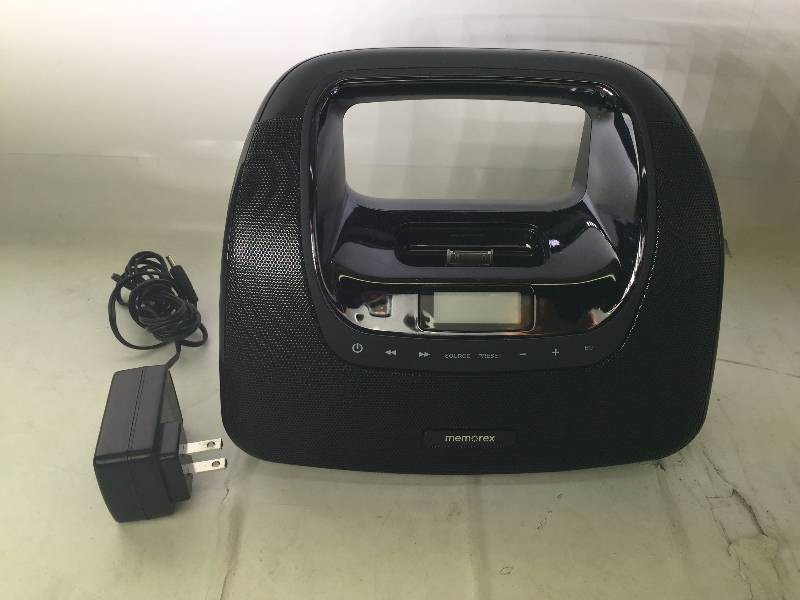 lot 1030 image: PORTABLE BOOMBOX