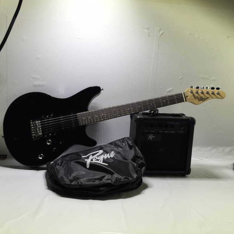 lot 1032 image: GUITAR AMPLIFIER 10 WATTS & ROGUE BLACK GUITAR