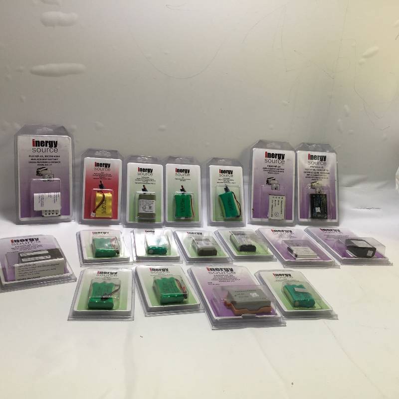 lot 1040 image: LOT OF MIX BATTERIES