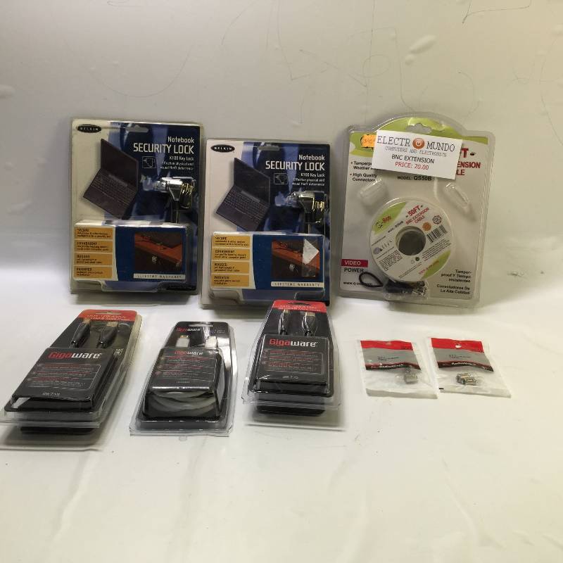 lot 1043 image: LOT OF MISC ELECTRONICS