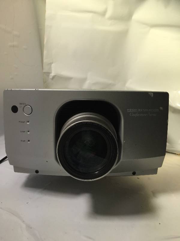 lot 1060 image: SHARP (PROJECTOR)