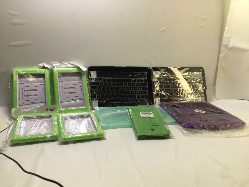 lot 1061 image: LOT OF MISC ITEMS