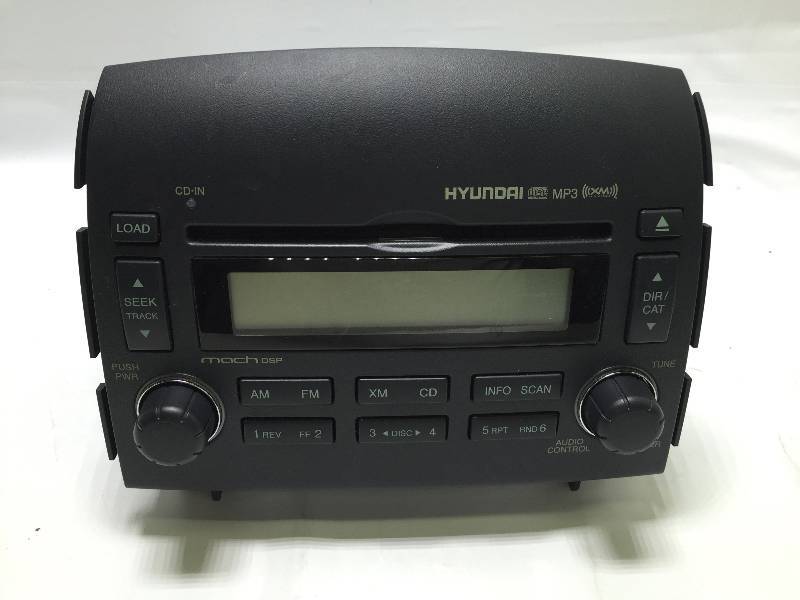 lot 1073 image: HUNDAI MANUFACTURE STEREO MODEL 96190-0A600FZ