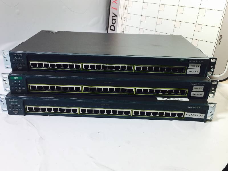 lot 1095 image: LOT OF 3  NETWORKING EQUIPMENT - WORKS - USED