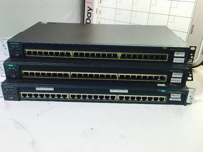 lot 1100 image: LOT OF 3  NETWORKING EQUIPMENT - WORKS - USED