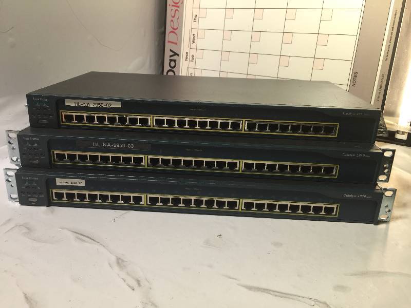lot 1104 image: LOT OF 3  NETWORKING EQUIPMENT - WORKS - USED