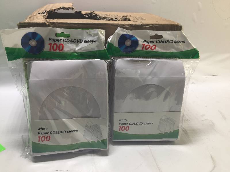 lot 1129 image: WHITE PAPER CD SLEEVES (RETAIL 100PACK)