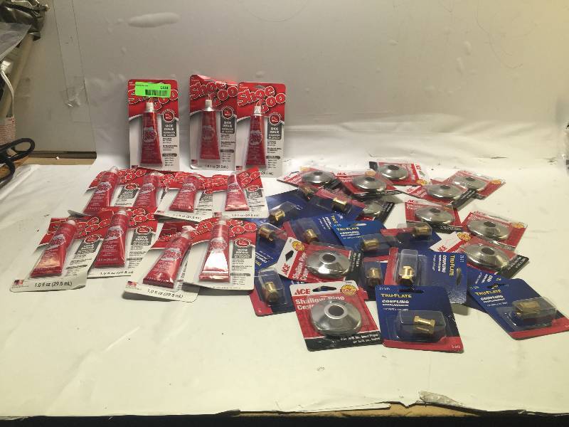 lot 1134 image: LOT OF MISC HARDWARE