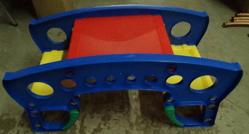 lot 3297 image: Rock N Table