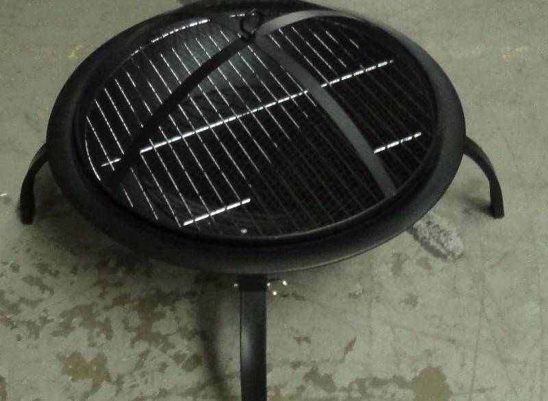 lot 3296 image: Fire Sense 22-Inch Folding Fire Pit