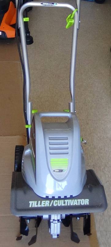 lot 3083 image: Earthwise 11-Inch 8.5-Amp Corded Electric TillerCultivator