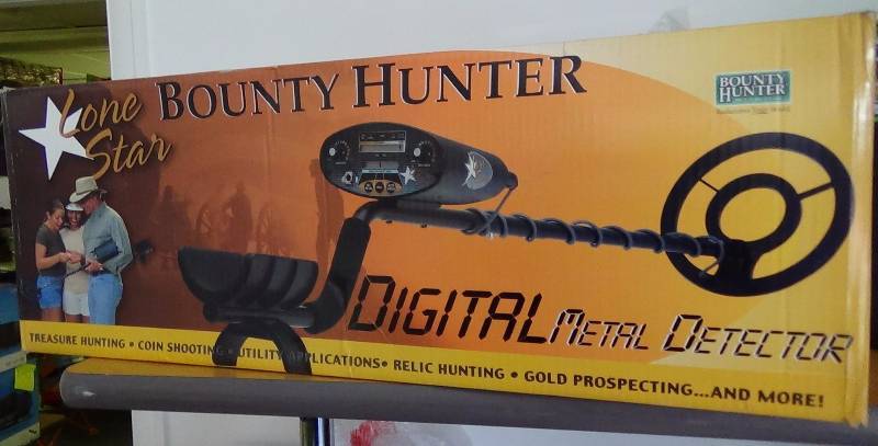 lot 3249 image: Bounty Hunter Lone Star Metal Detector
