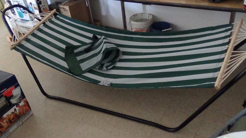 lot 3153 image: Texsport HammockStand Crystal Bay Combo (IN BOX)