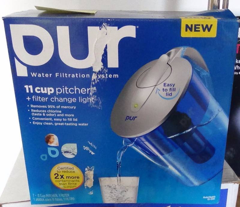 lot 3208 image: PUR LED 11 Cup Pitcher