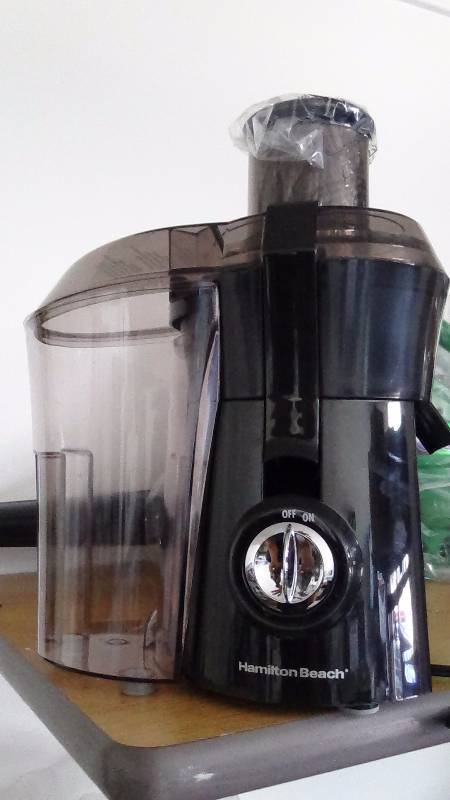 lot 3202 image: Hamilton Beach Big Mouth Juice Extractor, Black