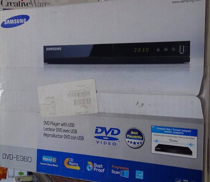 lot 3237 image: Samsung DVD Player (Black)