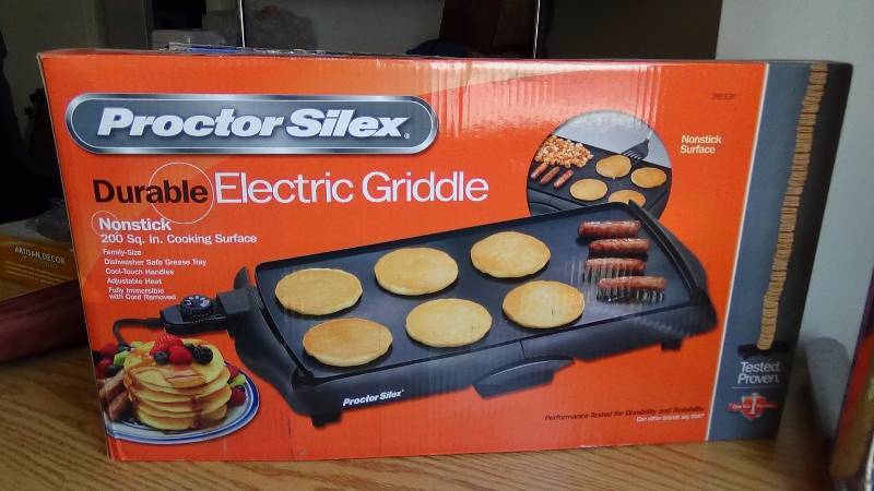 lot 3197 image: Proctor Silex Electric Griddle