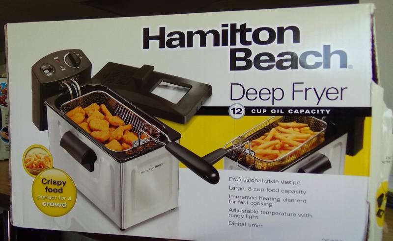 lot 3194 image: Hamilton Beach 12-Cup Oil Capacity Deep Fryer