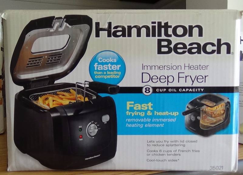 lot 3196 image: Hamilton Beach Deep Fryer with Cool Touch