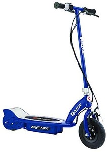 lot 3937 image: Razor E125 Electric Scooter