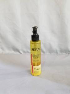 lot 17272 image: ALES Lierac Cleansing Oil, 5 oz