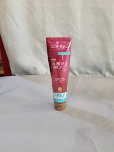 lot 17278 image: L��or�al Paris Sublime Bronze Body Makeup Lotion Light Summer Express Washoff