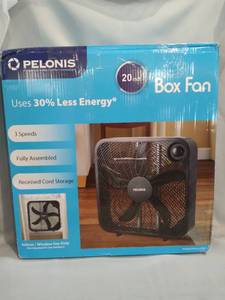 lot 12477 image: PELONIS PFB50A2ABB-V 3-Speed Box Fan for Full-Force Circulation with Air Cond...