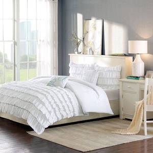 lot 89205 image: Intelligent Design Waterfall 5-Pc. FullQueen Comforter Set Bedding