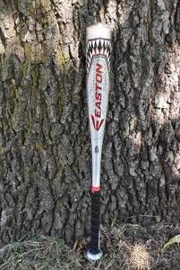 lot 6019 image: Ultra Lite Aluminum Baseball Bat  Easton YB36  Barrel 2 14  26