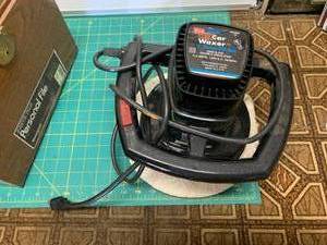 lot 6089 image: Wen Orbital Car Waxer