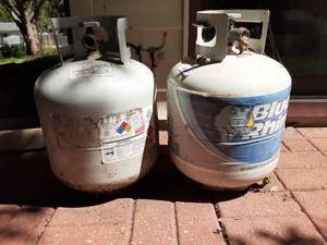 lot 7041 image: Lot of 2 Mostly Full Propane Tanks