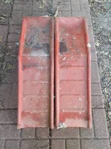lot 7049 image: Set of 2 Ramp Stands