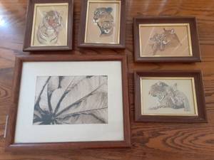 lot 7069 image: Lot of 5 Framed Jungle Theme Decor Pictures  Big Cats, Leaves