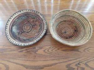 lot 7089 image: Vintage Lot of 2 Damaged Native American Woven Baskets