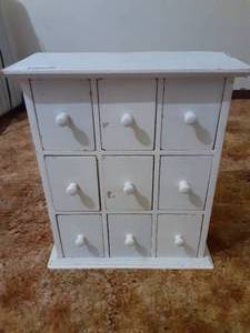 lot 8043 image: White Storage Drawers  Organizer