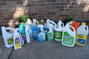 lot 7003 image: Lot of Assorted Household Cleaners  Clorox, Soft Scrub, Glass Cleaner, Etc.