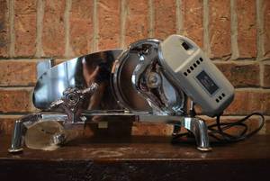lot 7070 image: Rival Electric Food Slicer