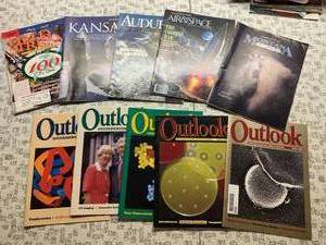 lot 3618 image: Lot of Magazines University of Washington Medical Journal, Science & Nature