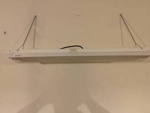 lot 3617 image: 4 Hanging Fluorescent Light Fixture - Tested Working