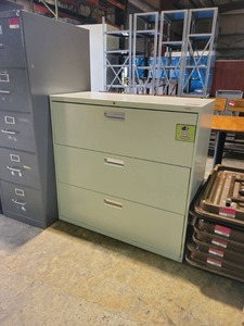 lot 4237 image: 3 Drawer White Lateral Filing Cabinet - NO KEY&nbsp