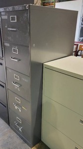 lot 4240 image: 5 Drawer Metal Filing Cabinet