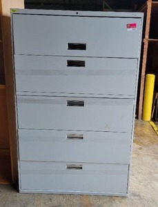 lot 4243 image: Light Gray Tall Metal Filing Cabinet