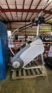lot 4257 image: Stair Master Exercise Equipment - Model 15005-D1