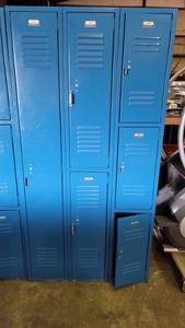 lot 4261 image: Penco Royal Blue Double Sided 12 Door Locker Unit